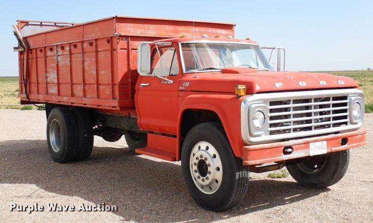 image for item DR1287 1975 Ford F750  grain truck