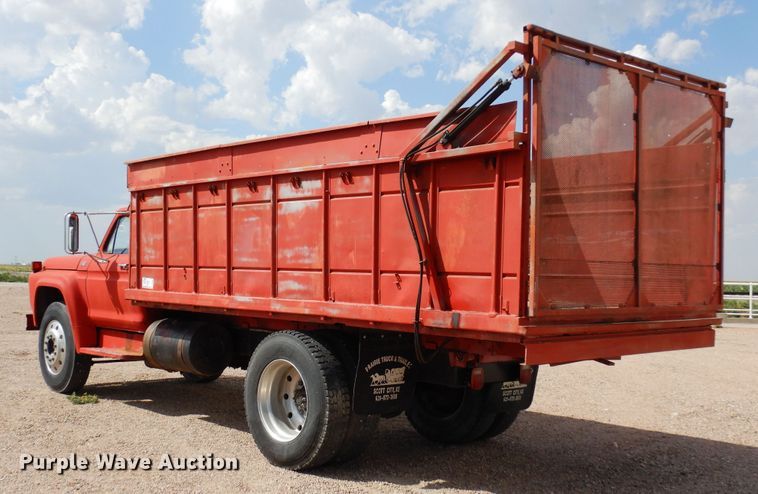 image for item DR1287 1975 Ford F750  grain truck