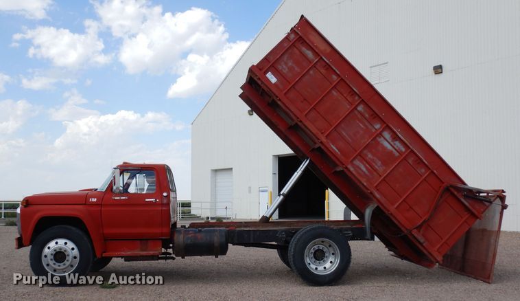 image for item DR1287 1975 Ford F750  grain truck