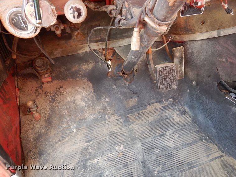 image for item DR1287 1975 Ford F750  grain truck