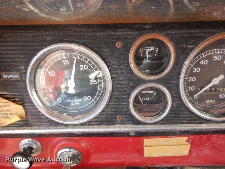 image for item DR1287 1975 Ford F750  grain truck