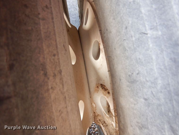 image for item DR1287 1975 Ford F750  grain truck