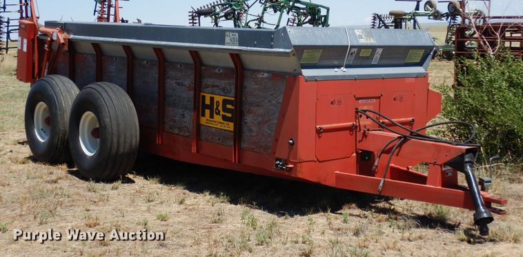 image for item DR1293 H&S 430  manure spreader