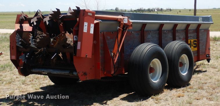 image for item DR1293 H&S 430  manure spreader
