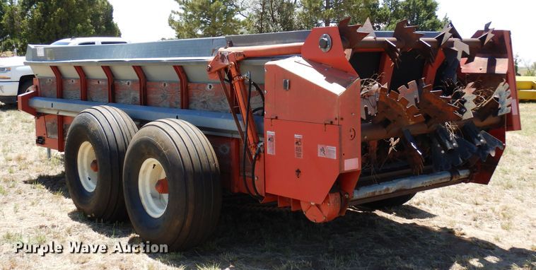 image for item DR1293 H&S 430  manure spreader
