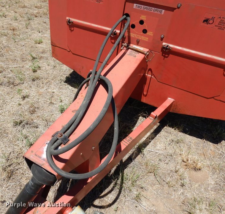 image for item DR1293 H&S 430  manure spreader