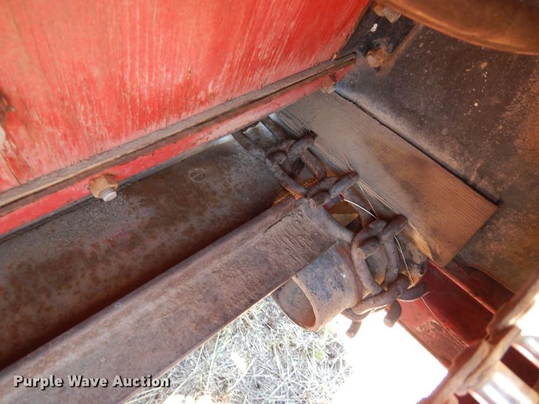 image for item DR1293 H&S 430  manure spreader