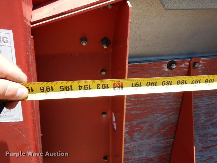 image for item DR1293 H&S 430  manure spreader