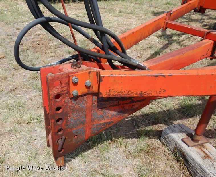 image for item DR1299 International  chisel