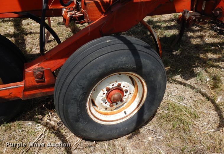 image for item DR1299 International  chisel