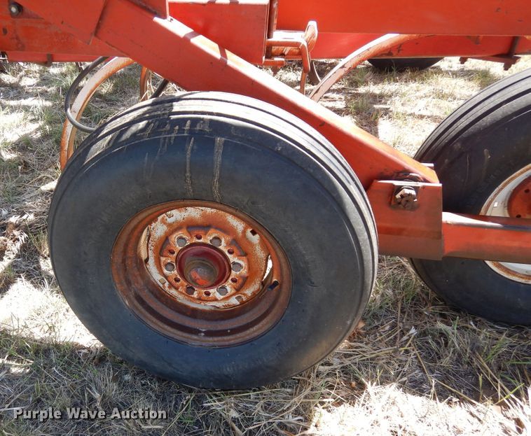 image for item DR1299 International  chisel