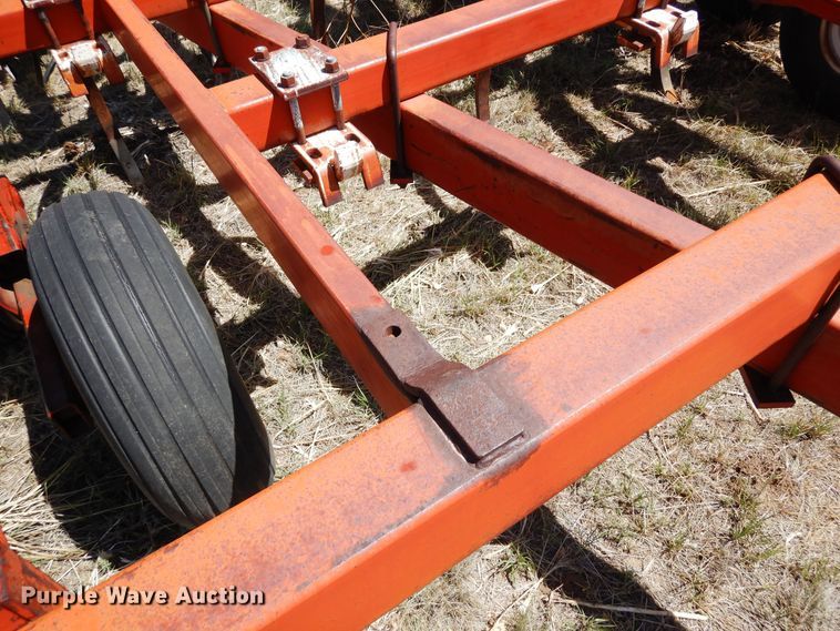 image for item DR1299 International  chisel