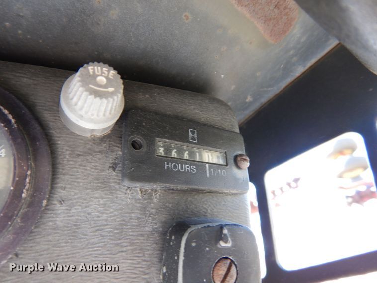 image for item DR1304 1981 Bobcat 743  skid steer loader