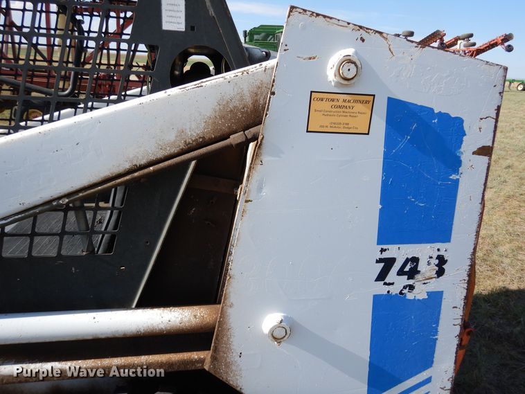 image for item DR1304 1981 Bobcat 743  skid steer loader