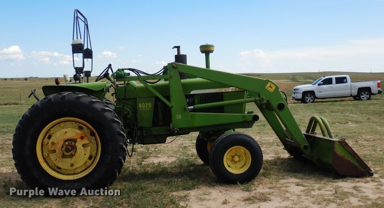 image for item DR1306 1971 John Deere 4020  tractor