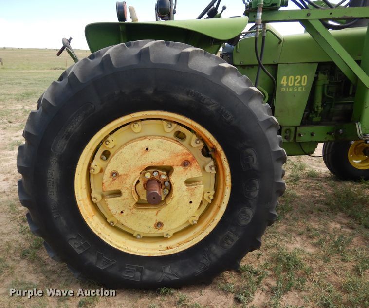 image for item DR1306 1971 John Deere 4020  tractor