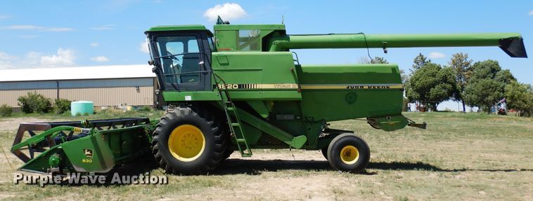 image for item DR1309 1987 John Deere 8820 Titan II  combine