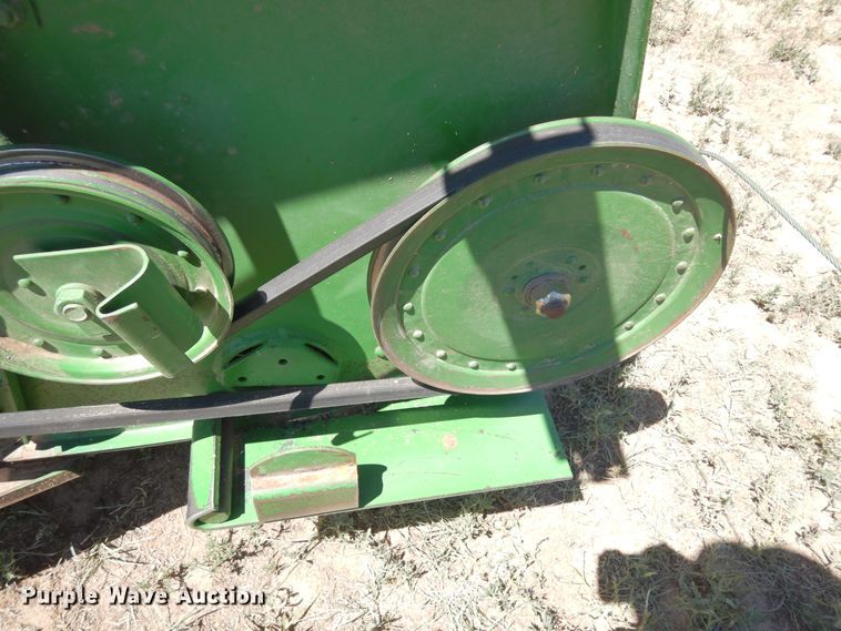 image for item DR1309 1987 John Deere 8820 Titan II  combine