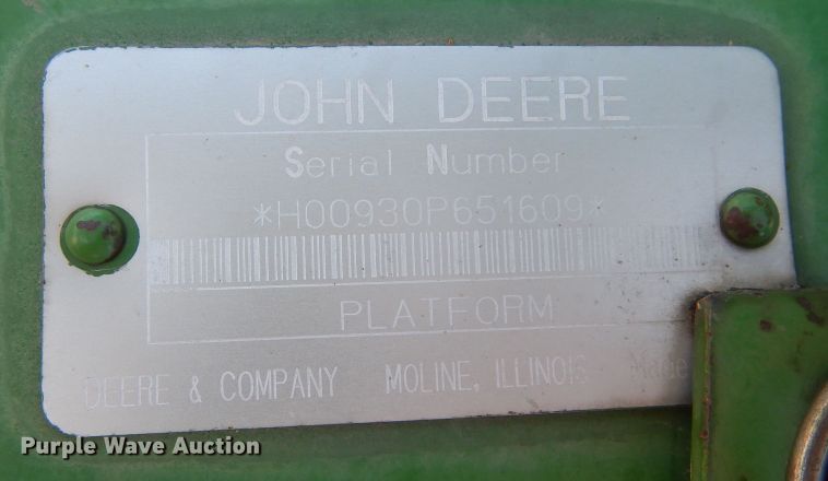 image for item DR1309 1987 John Deere 8820 Titan II  combine