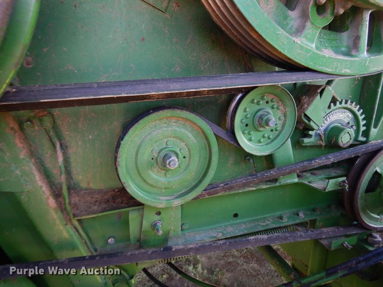 image for item DR1309 1987 John Deere 8820 Titan II  combine