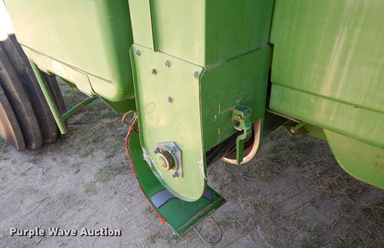 image for item DR1309 1987 John Deere 8820 Titan II  combine