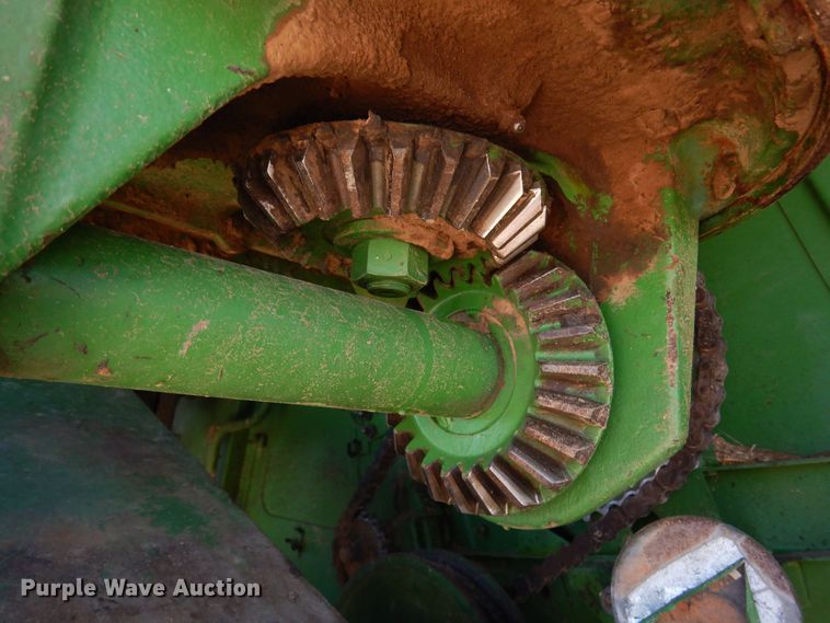 image for item DR1309 1987 John Deere 8820 Titan II  combine