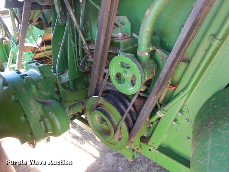 image for item DR1309 1987 John Deere 8820 Titan II  combine