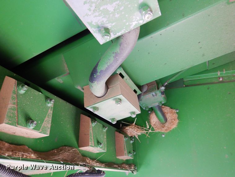 image for item DR1309 1987 John Deere 8820 Titan II  combine