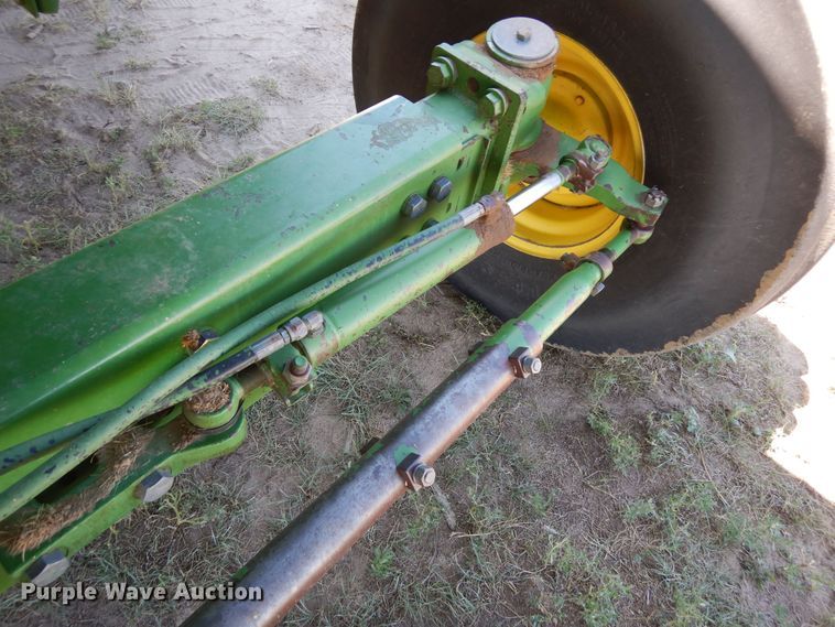 image for item DR1309 1987 John Deere 8820 Titan II  combine