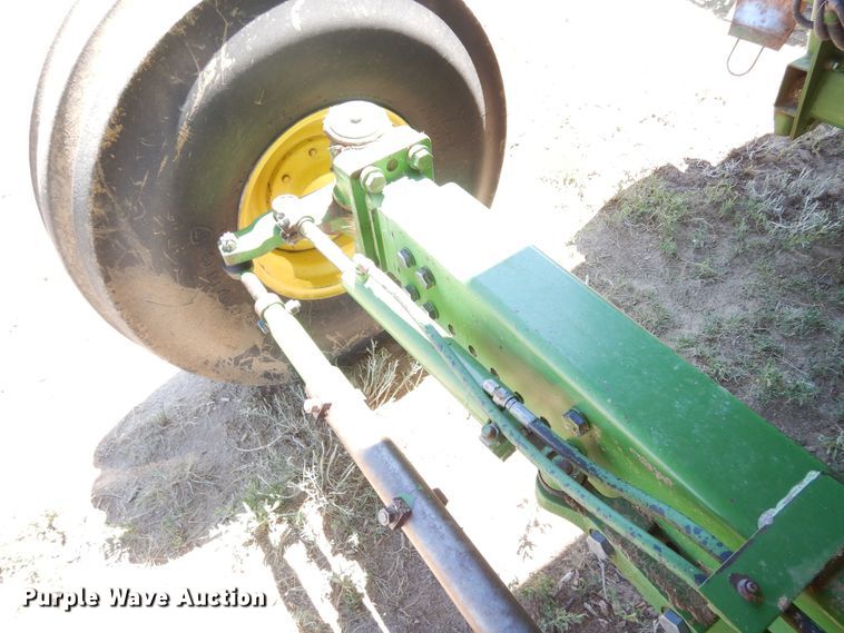 image for item DR1309 1987 John Deere 8820 Titan II  combine