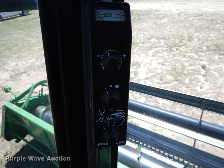 image for item DR1309 1987 John Deere 8820 Titan II  combine