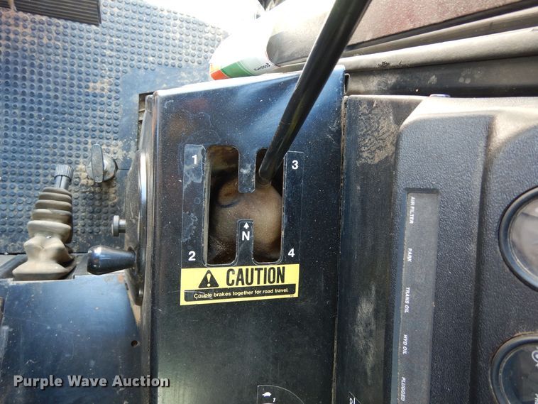 image for item DR1309 1987 John Deere 8820 Titan II  combine