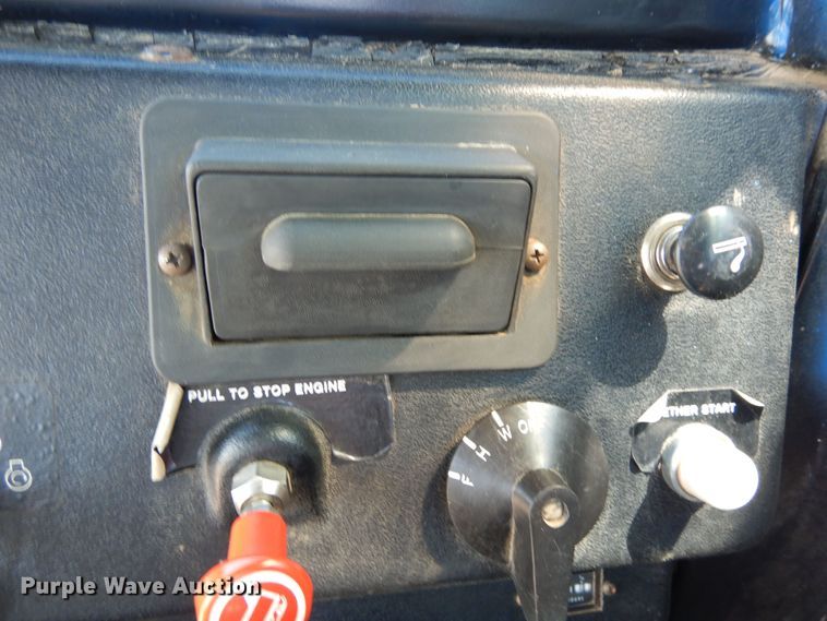 image for item DR1309 1987 John Deere 8820 Titan II  combine