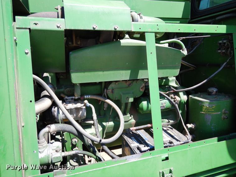 image for item DR1309 1987 John Deere 8820 Titan II  combine