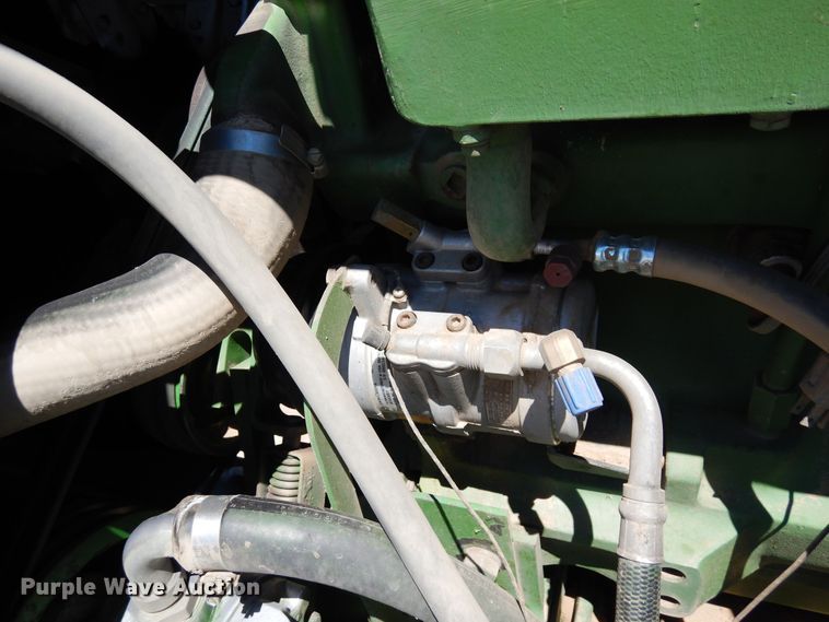 image for item DR1309 1987 John Deere 8820 Titan II  combine