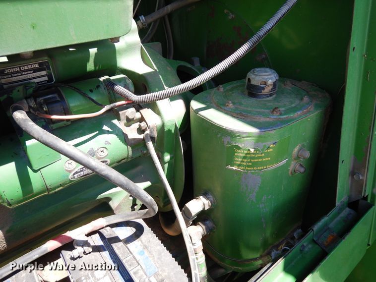 image for item DR1309 1987 John Deere 8820 Titan II  combine