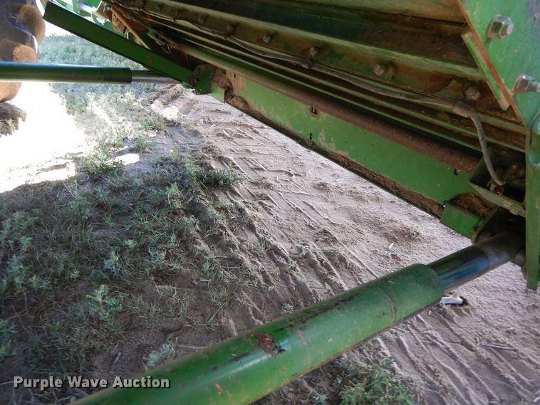 image for item DR1309 1987 John Deere 8820 Titan II  combine