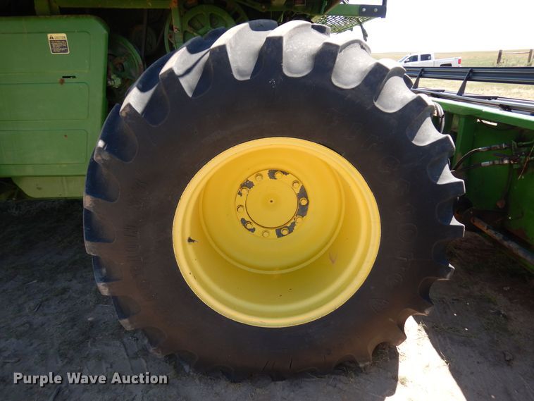 image for item DR1309 1987 John Deere 8820 Titan II  combine