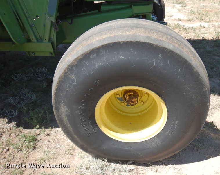 image for item DR1309 1987 John Deere 8820 Titan II  combine