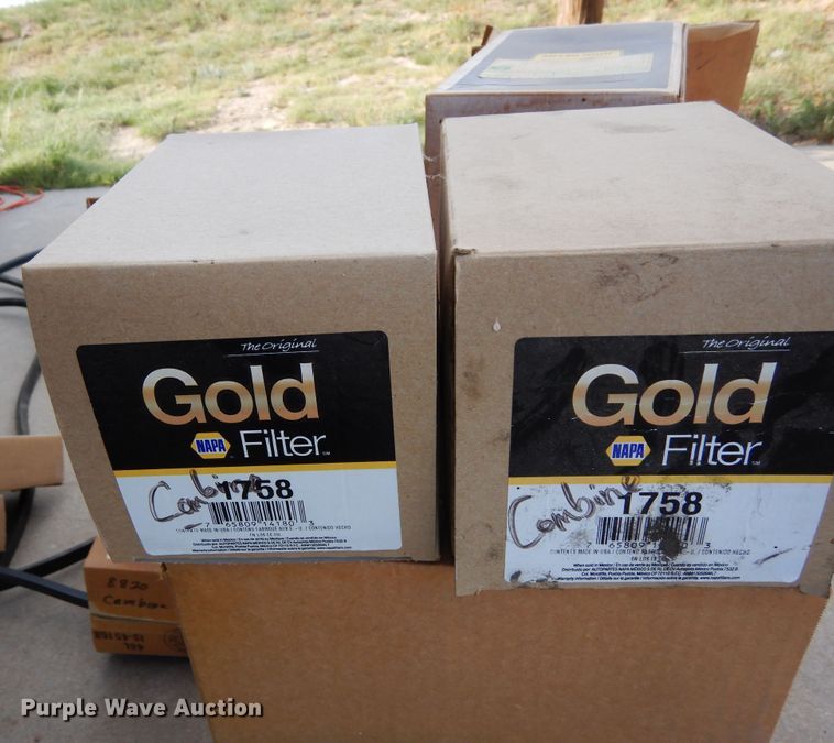 image for item DR1309 1987 John Deere 8820 Titan II  combine