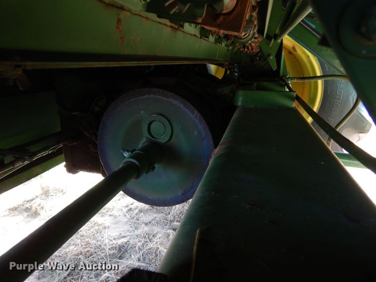 image for item DR1310 1985 John Deere 8820 Titan II  combine