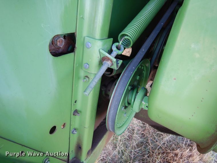 image for item DR1310 1985 John Deere 8820 Titan II  combine