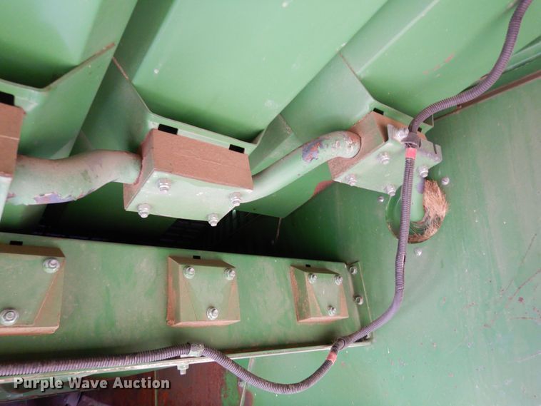 image for item DR1310 1985 John Deere 8820 Titan II  combine