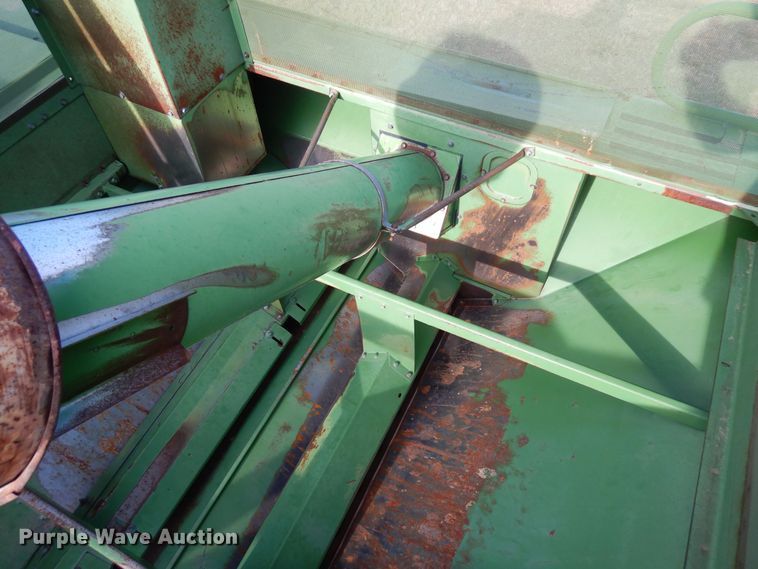 image for item DR1310 1985 John Deere 8820 Titan II  combine