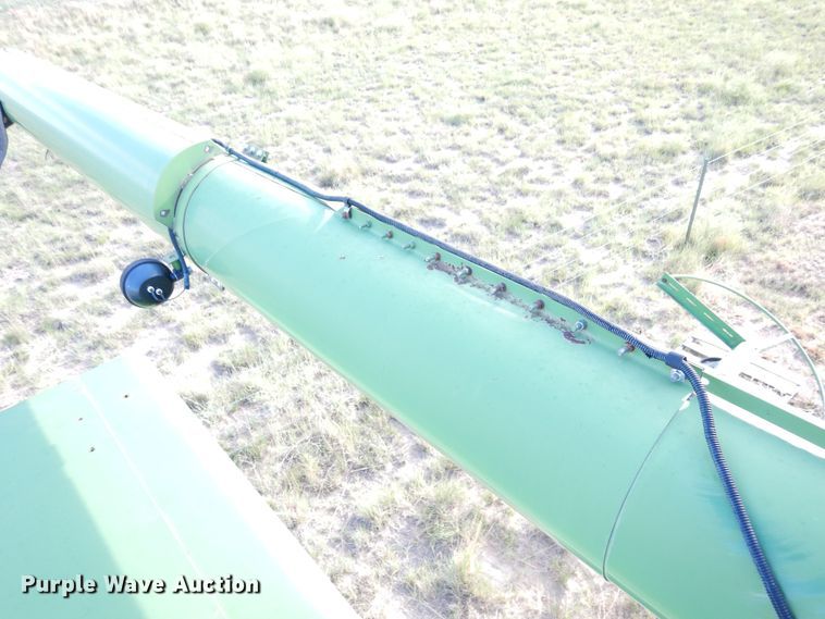 image for item DR1310 1985 John Deere 8820 Titan II  combine