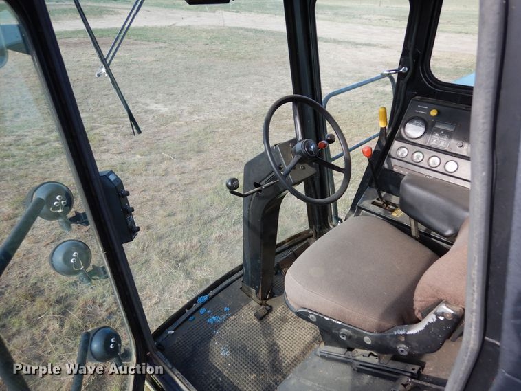 image for item DR1310 1985 John Deere 8820 Titan II  combine