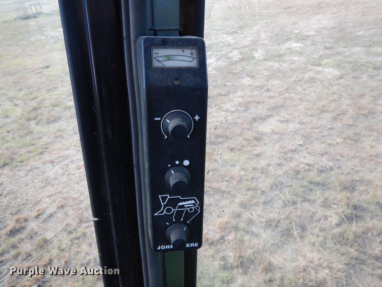 image for item DR1310 1985 John Deere 8820 Titan II  combine