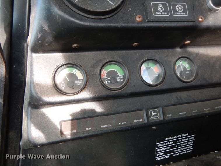 image for item DR1310 1985 John Deere 8820 Titan II  combine