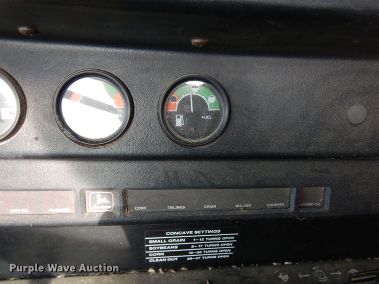 image for item DR1310 1985 John Deere 8820 Titan II  combine