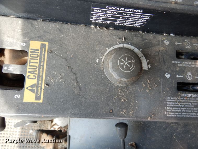 image for item DR1310 1985 John Deere 8820 Titan II  combine